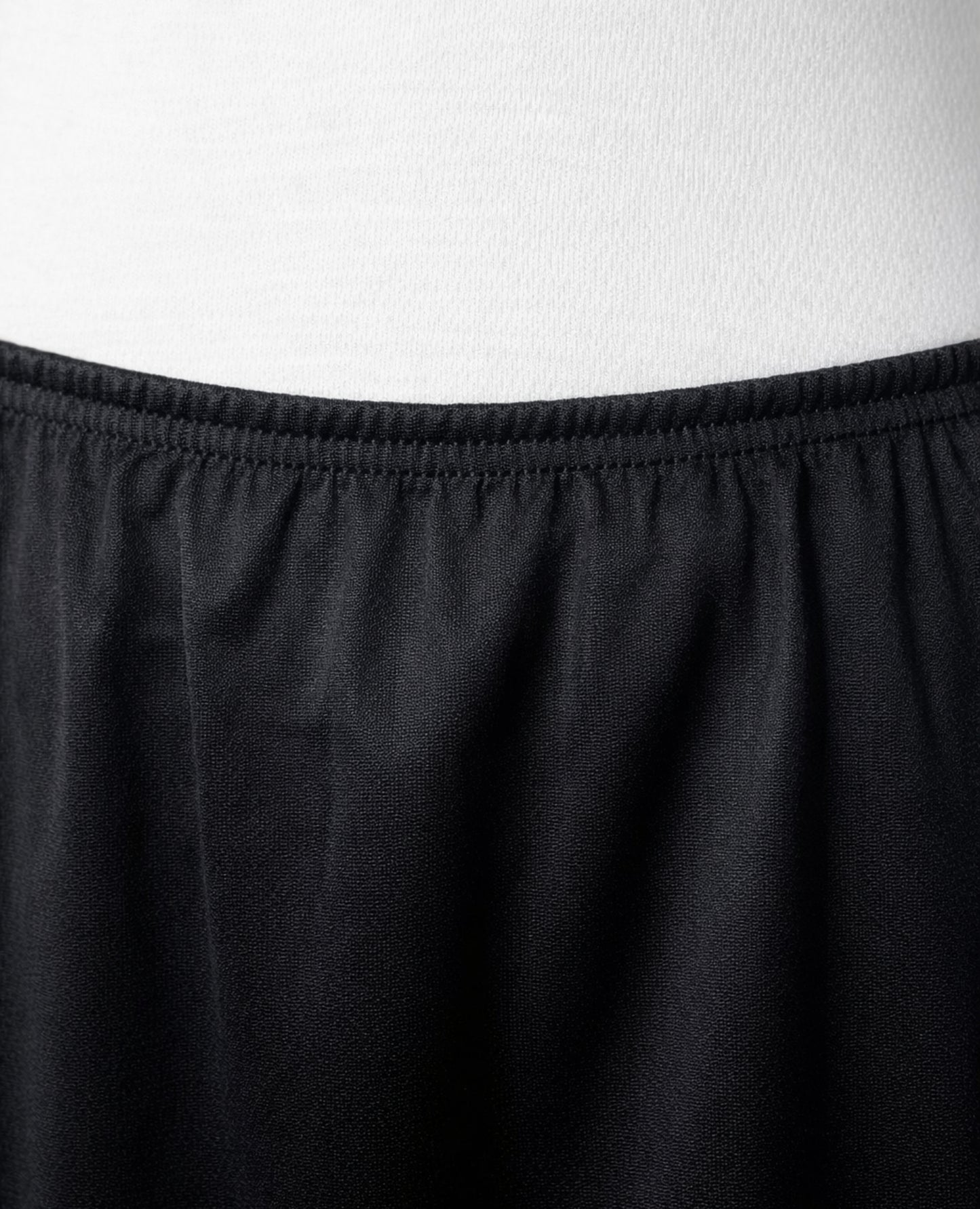 Falda Slip Ivory Sheer de  Vassarette Negra